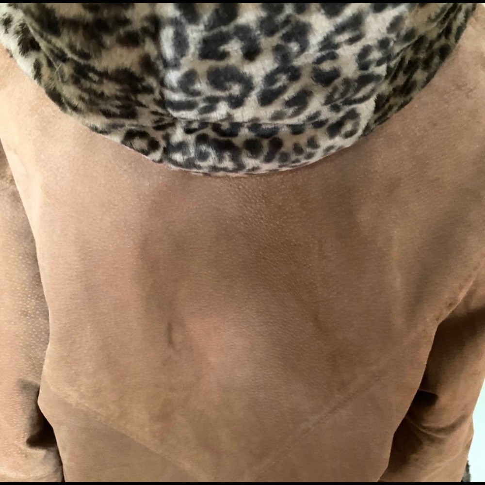 VINTAGE Leopard Suede and Faux Fur Coat - Picture 11 of 13